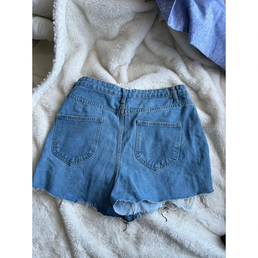 Boohoo Blue Women's Light Wash Rhinestone Distressed Denim Shorts Size US 10